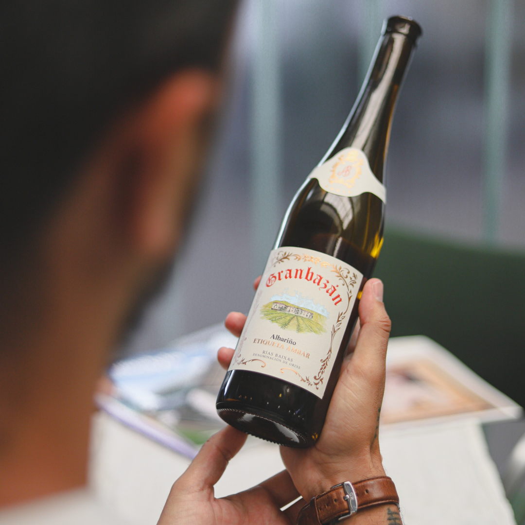 Etiqueta Ambar gran baco de oro